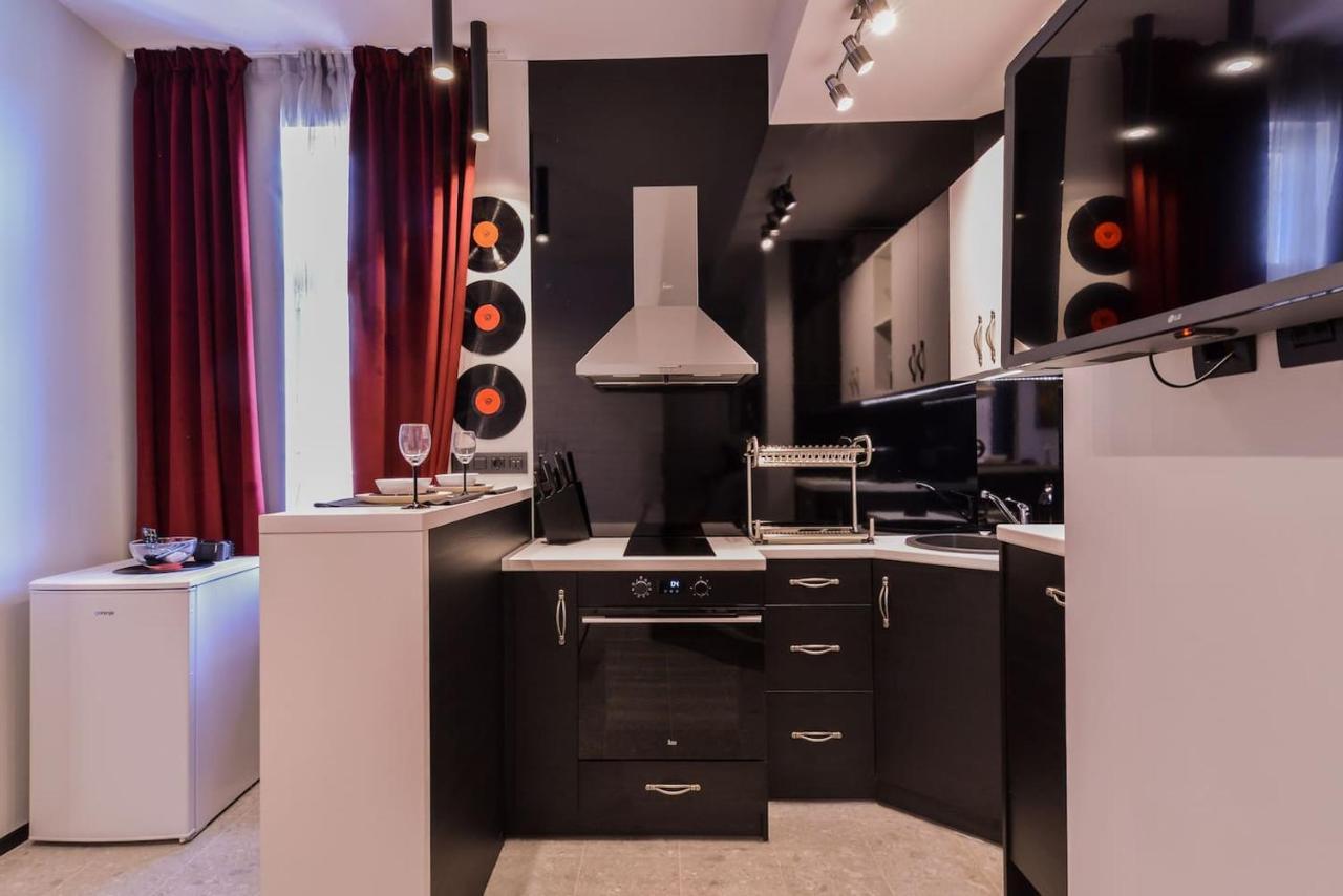 Apartment Dream - Rock'n'roll One Bedroom By Flat Mаnager Sofia